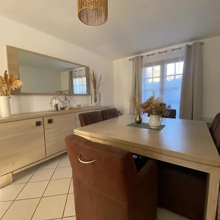 Séjour chez l'habitant Dans Maison Proche Paris-disneyland